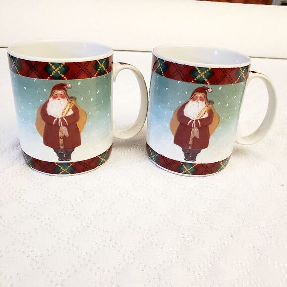 Block VTG " Father Christmas " Coffee Mug Set of 2 - Picture 1 of 9